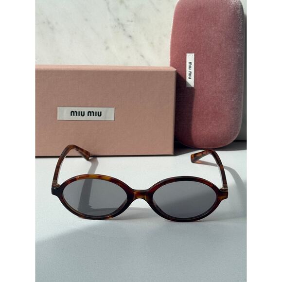 NEW Miu Miu MU04ZS Regard Sunglasses in Havana Brown $518